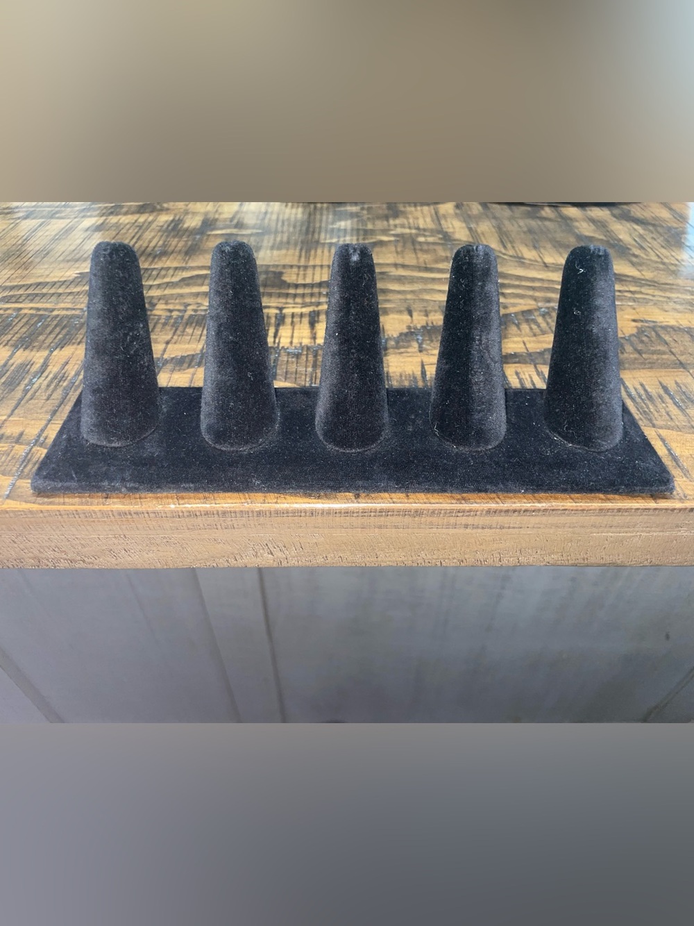 Velvet Ring Display Stand - Black